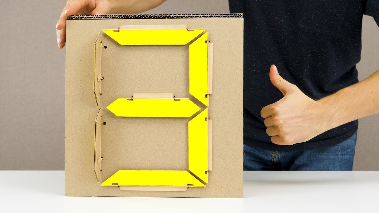 Mechanical 7-Segment Display Made out of Cardboard
